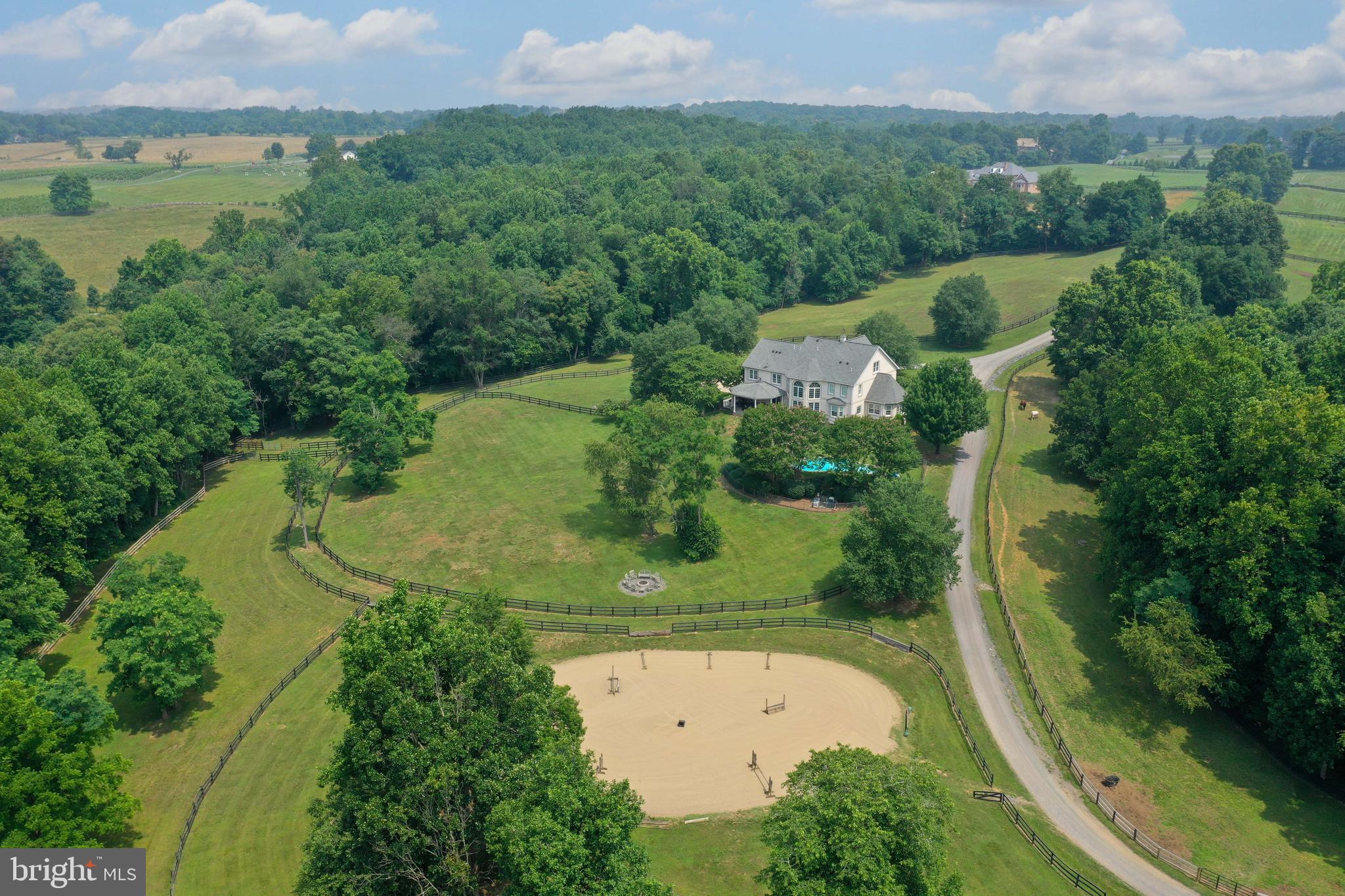 PAPER CHASE FARM - Residential