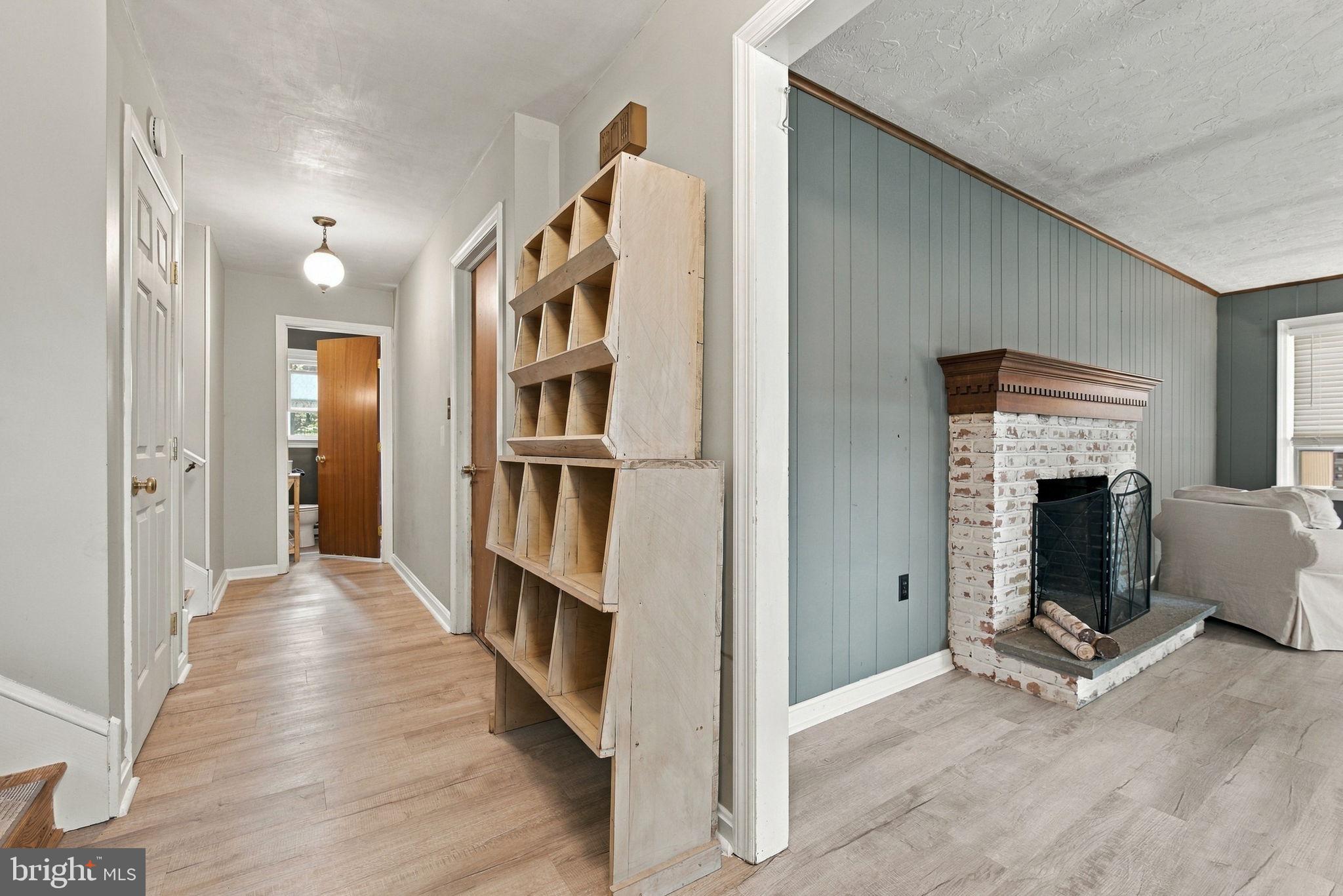 11 WOODLAND AVENUE