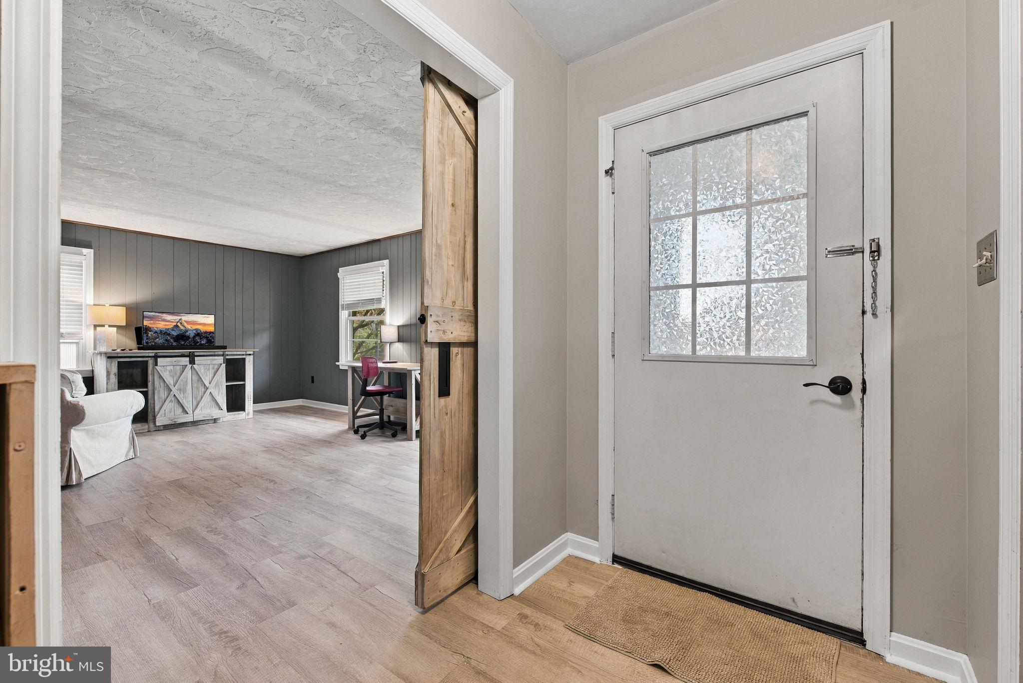 11 WOODLAND AVENUE
