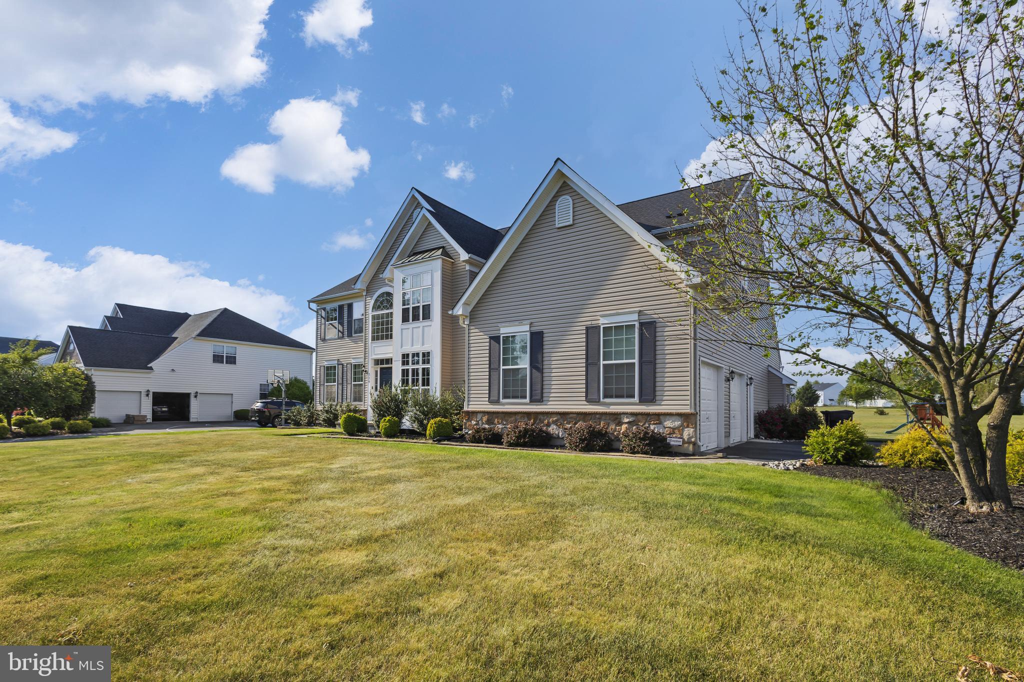 728 FARMHOUSE ROAD