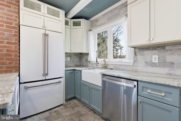 LANGHORNE MANOR - Residential