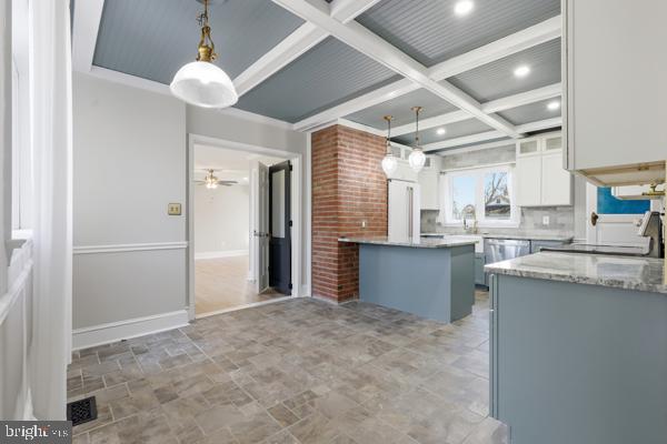 LANGHORNE MANOR - Residential