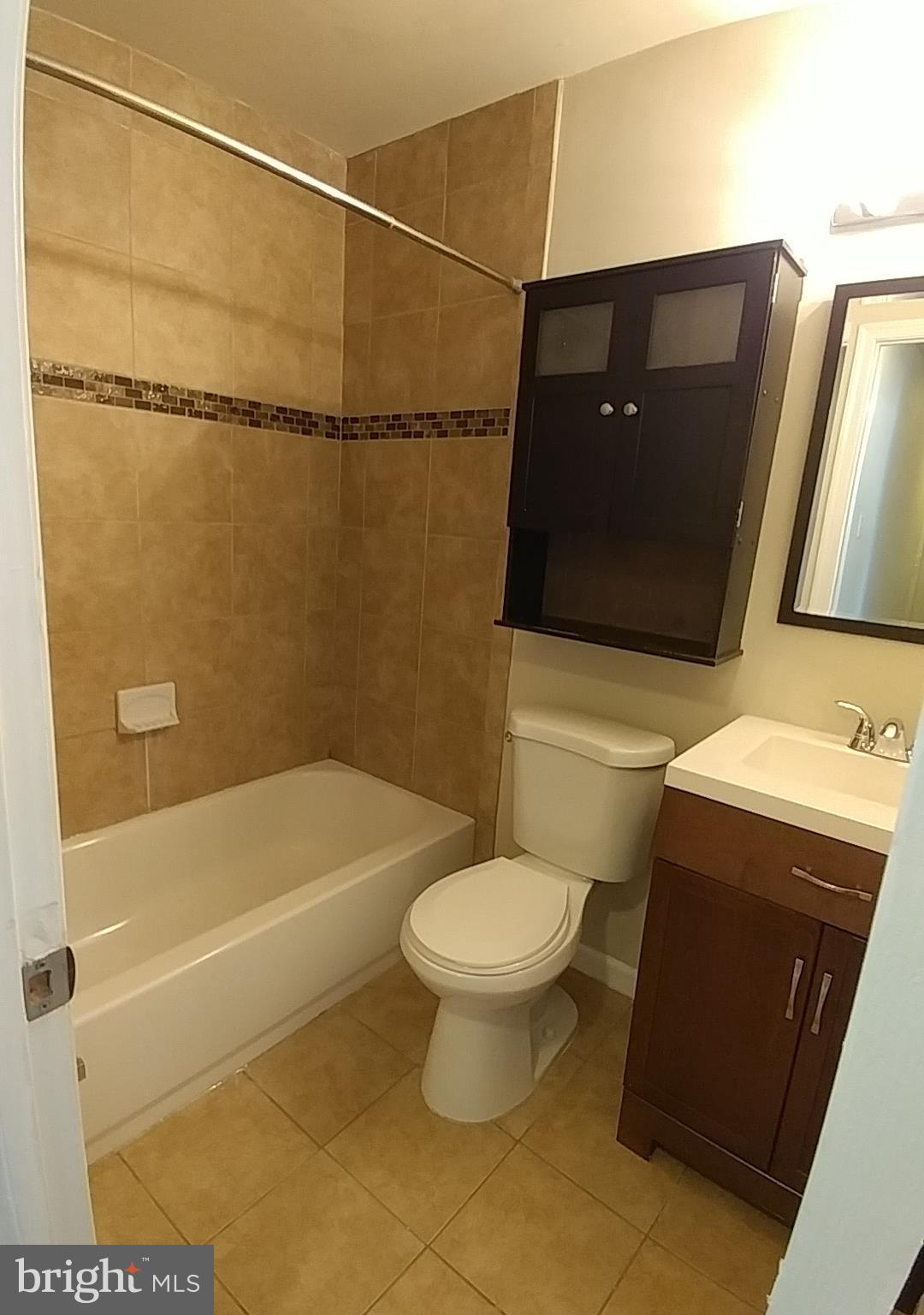 RYON WOODS SUB - Residential Lease