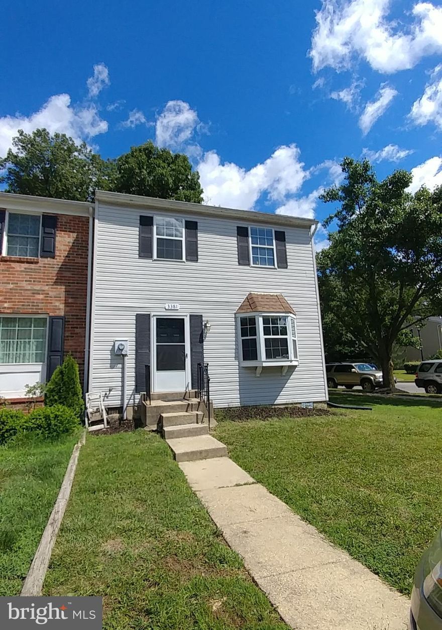 Beautiful two level townhouse with three bedrooms with one full and one half bath. (No cats, 2 year leases required, Credit score of 575 required, $4350 monthly income required) **Section 8 approved**