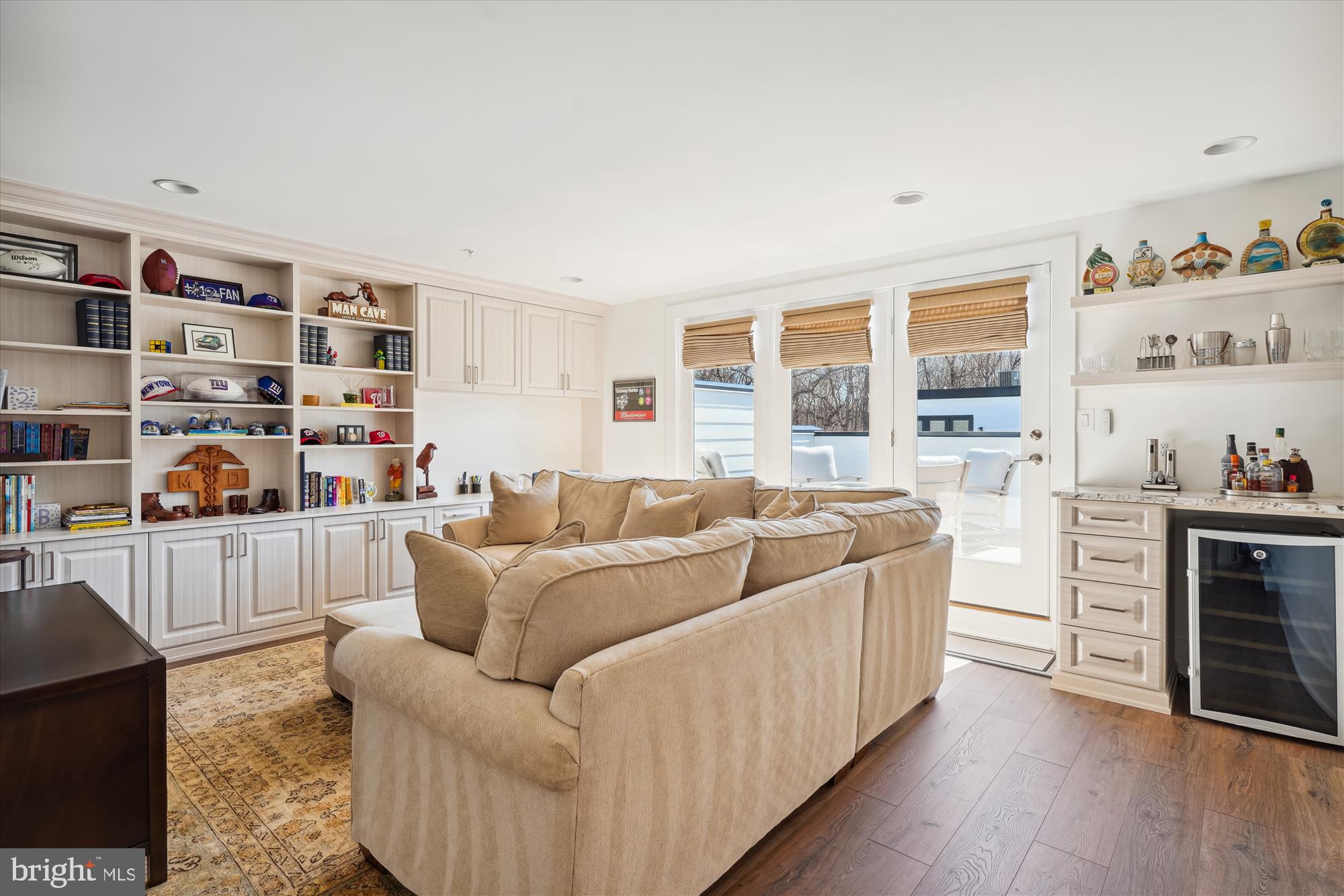 PT ROCKVILLE OUT RES 3 - Residential