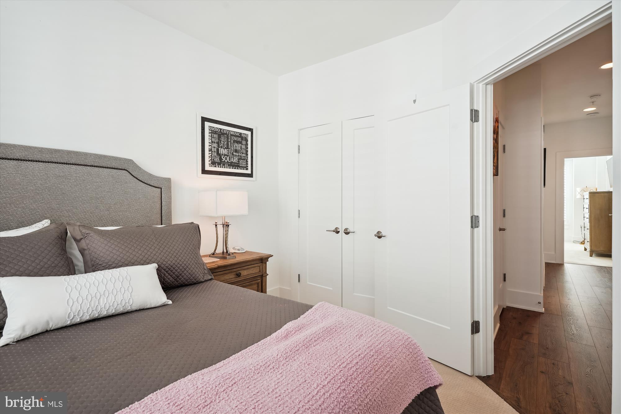 PT ROCKVILLE OUT RES 3 - Residential