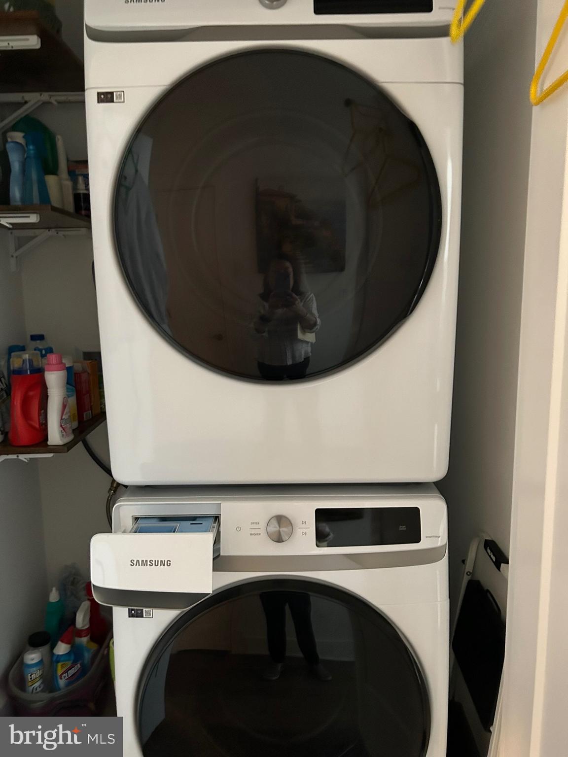 PT ROCKVILLE OUT RES 3 - Residential