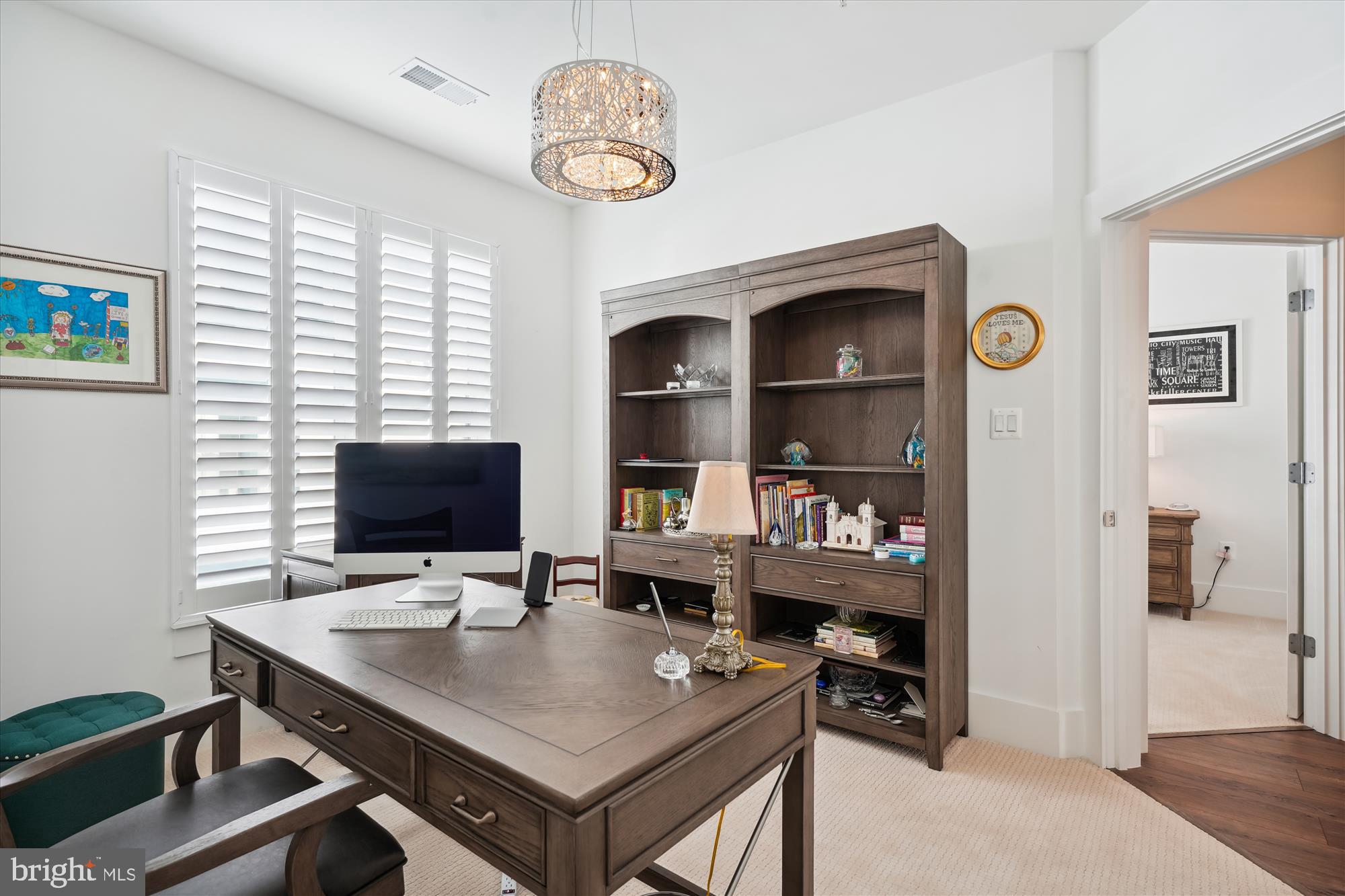 PT ROCKVILLE OUT RES 3 - Residential