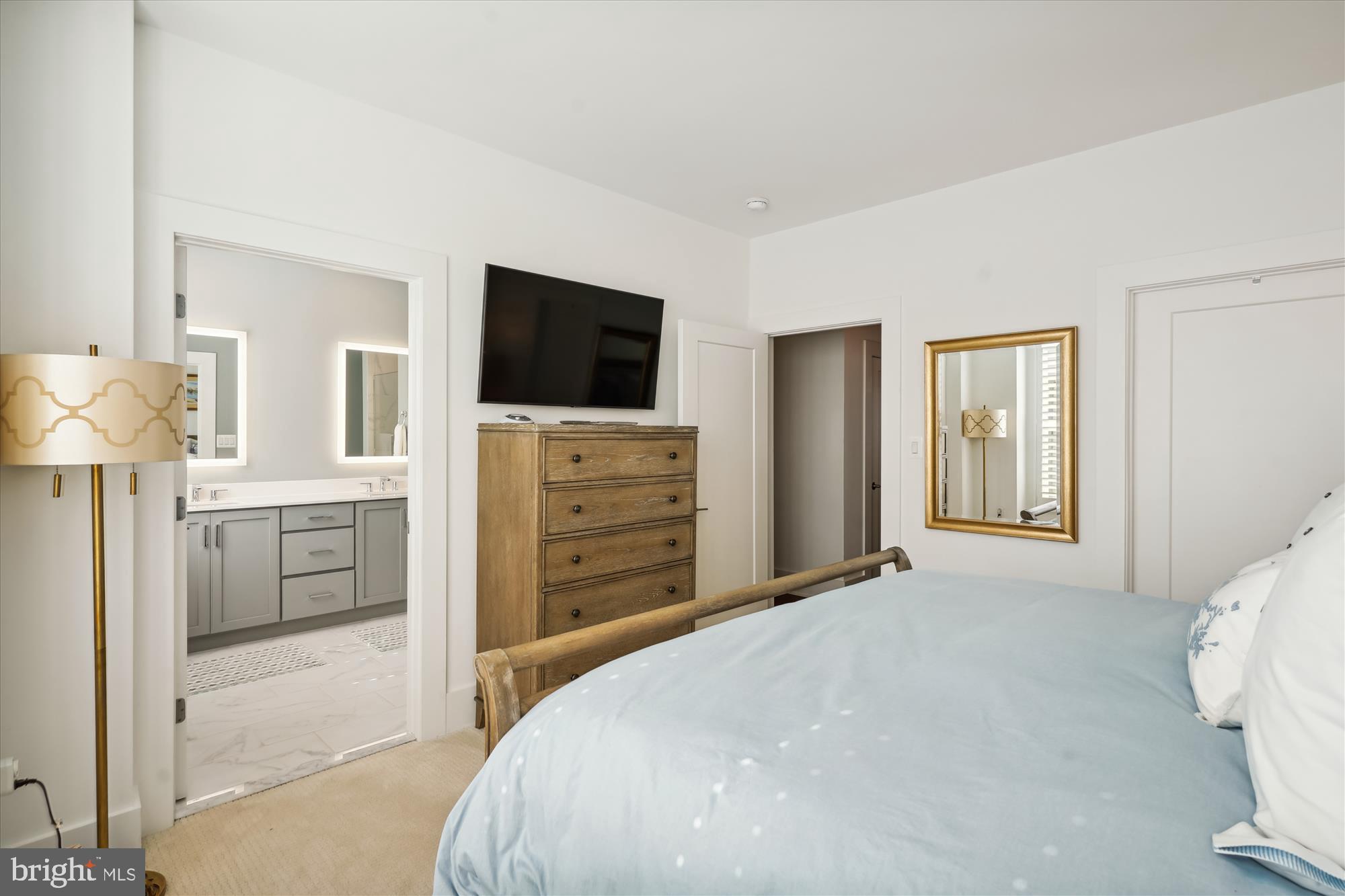 PT ROCKVILLE OUT RES 3 - Residential