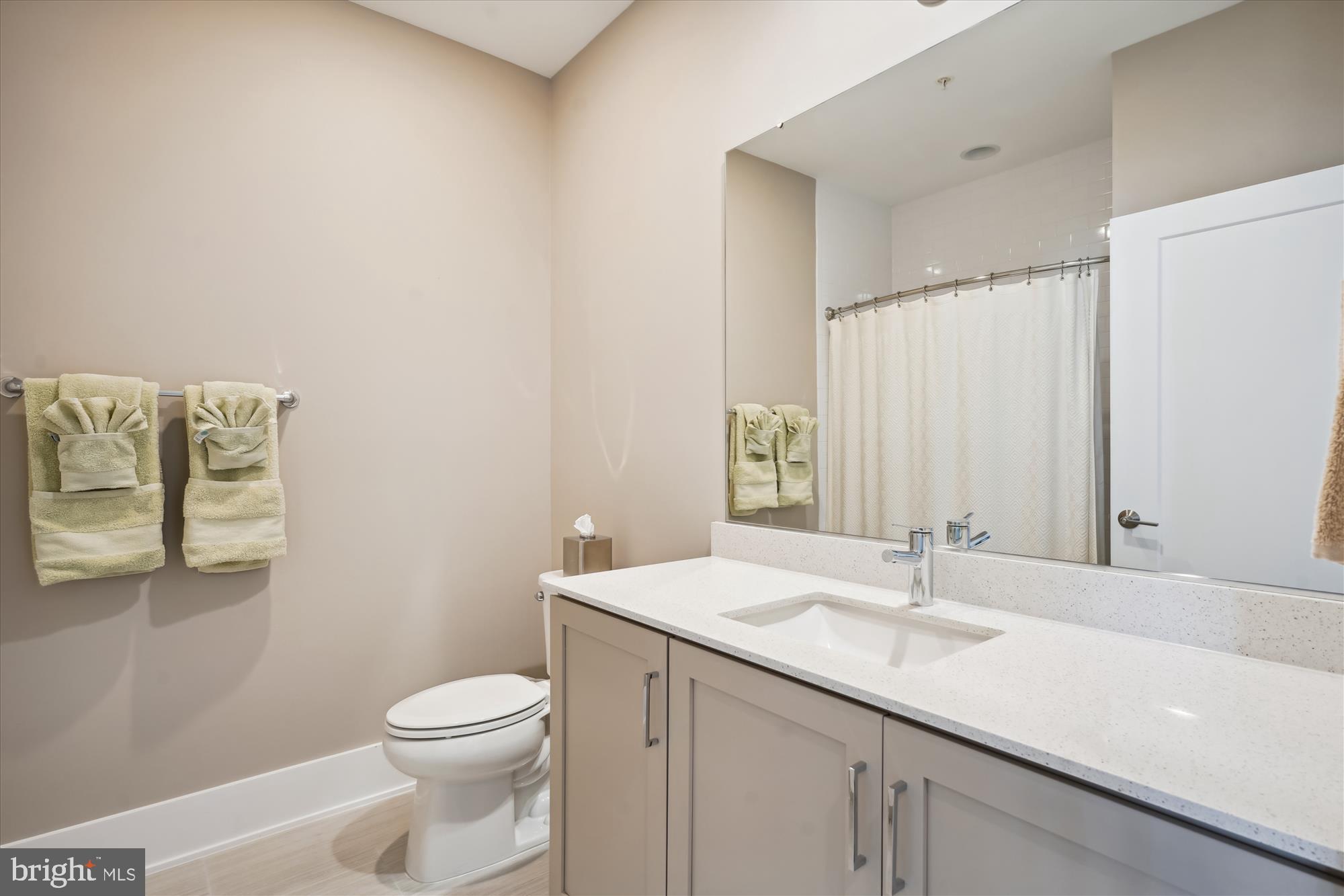 PT ROCKVILLE OUT RES 3 - Residential