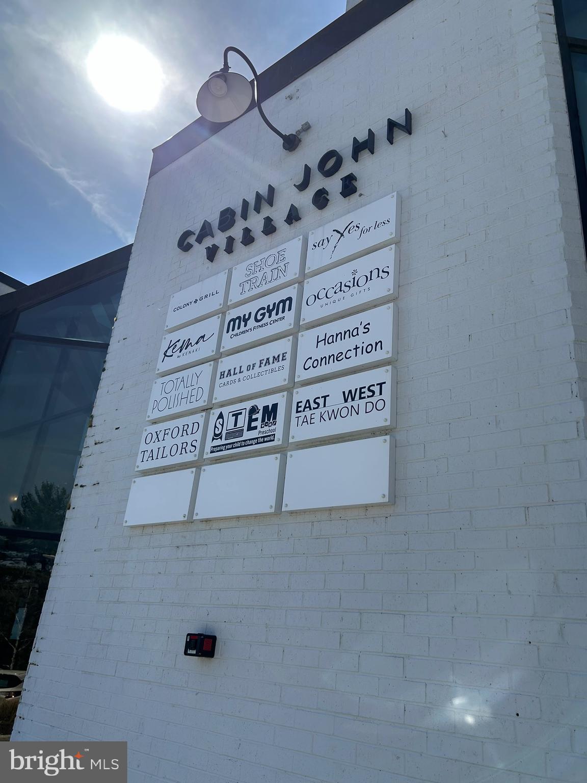 PT ROCKVILLE OUT RES 3 - Residential