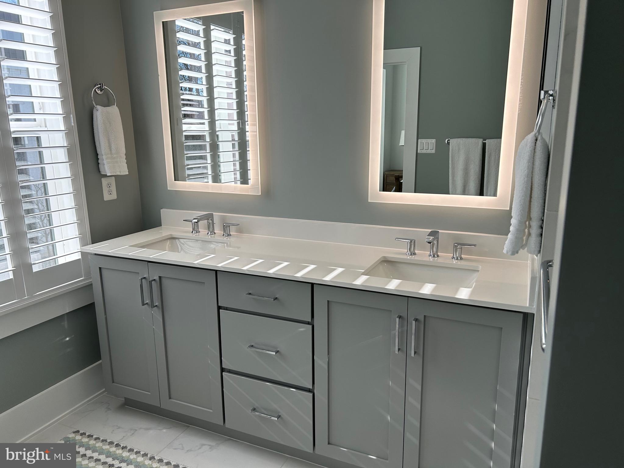 PT ROCKVILLE OUT RES 3 - Residential