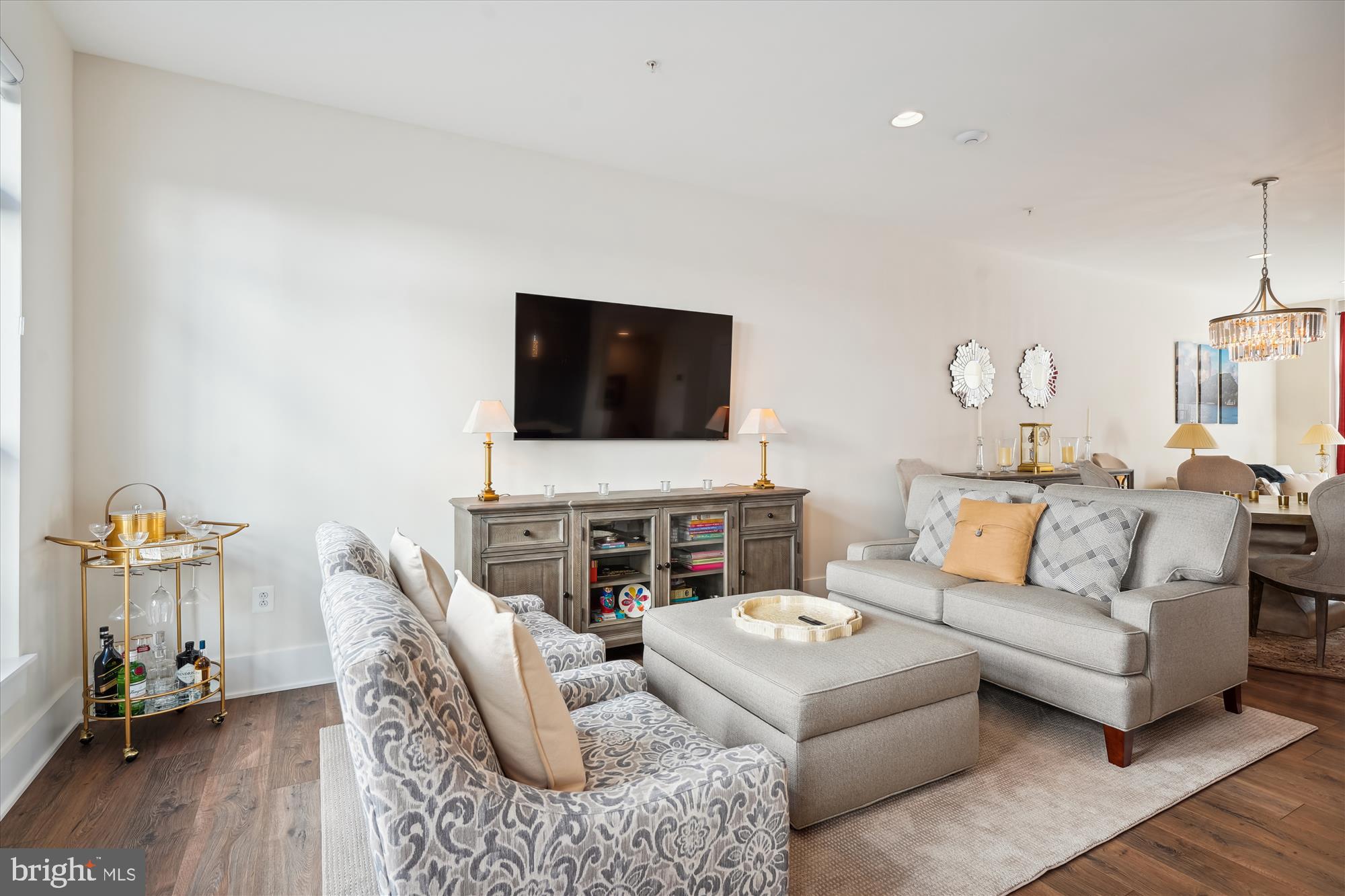 PT ROCKVILLE OUT RES 3 - Residential