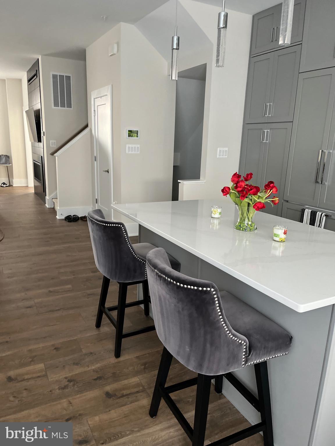 PT ROCKVILLE OUT RES 3 - Residential