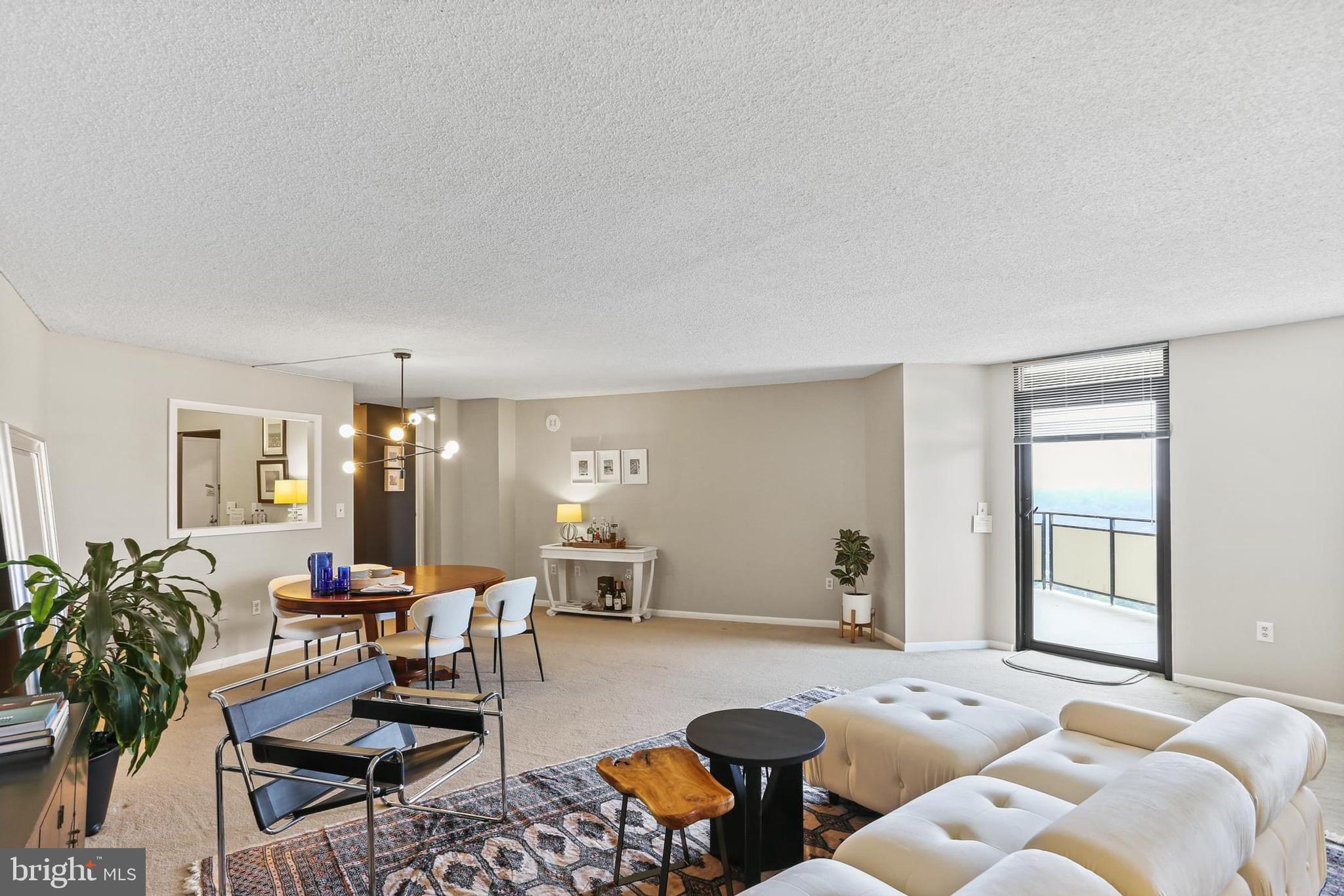 RIDGELY TOWSON CENTER - Residential