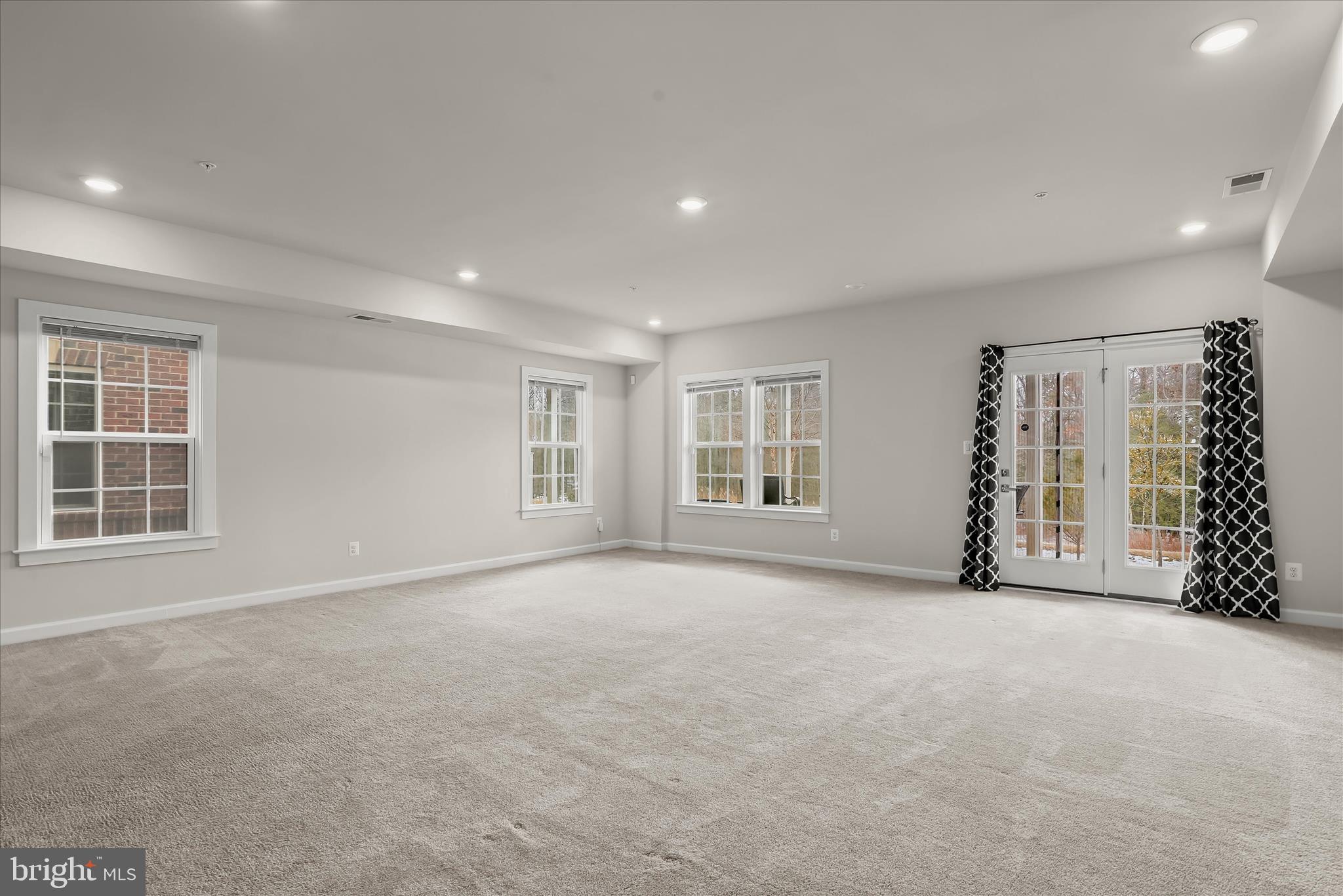 GREENLEIGH AT CROSSROADS - Residential