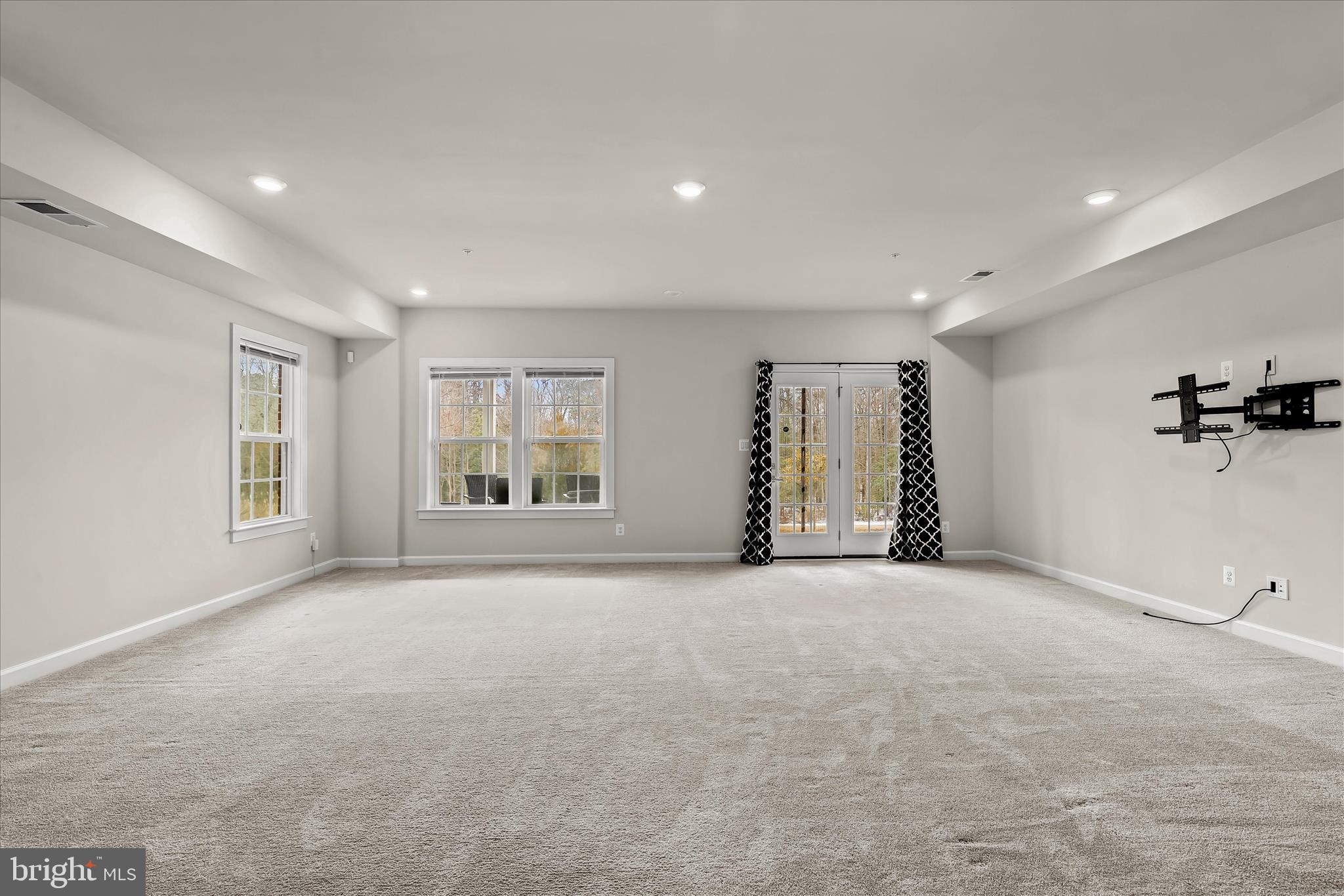 GREENLEIGH AT CROSSROADS - Residential