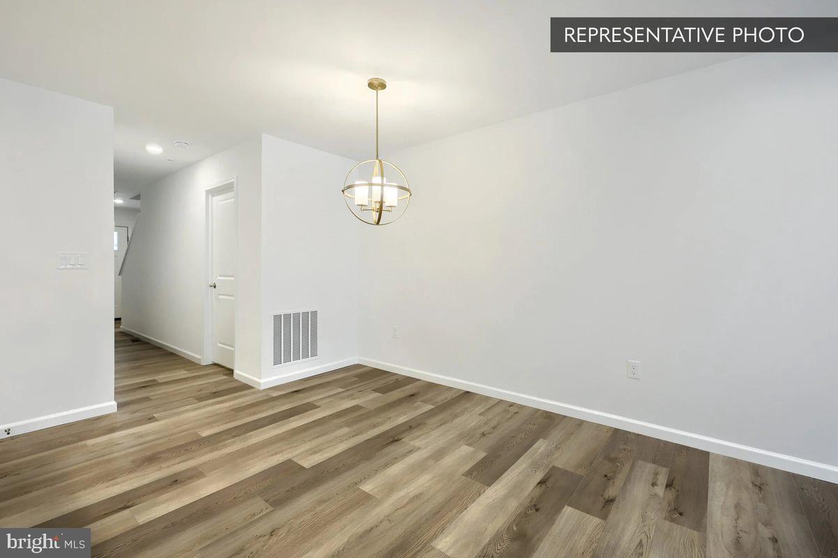 ELIZABETH VILLAGE - Residential