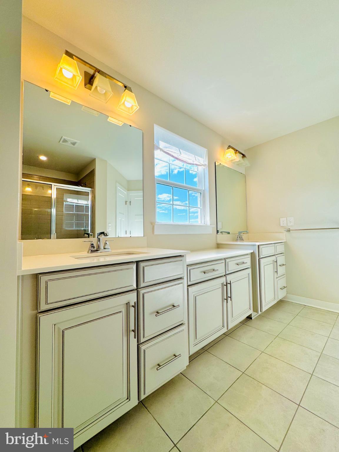 STONE HILL MEADOWS - Residential