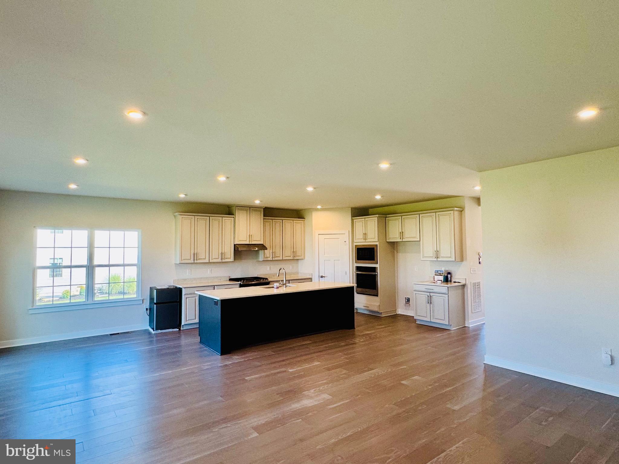 STONE HILL MEADOWS - Residential