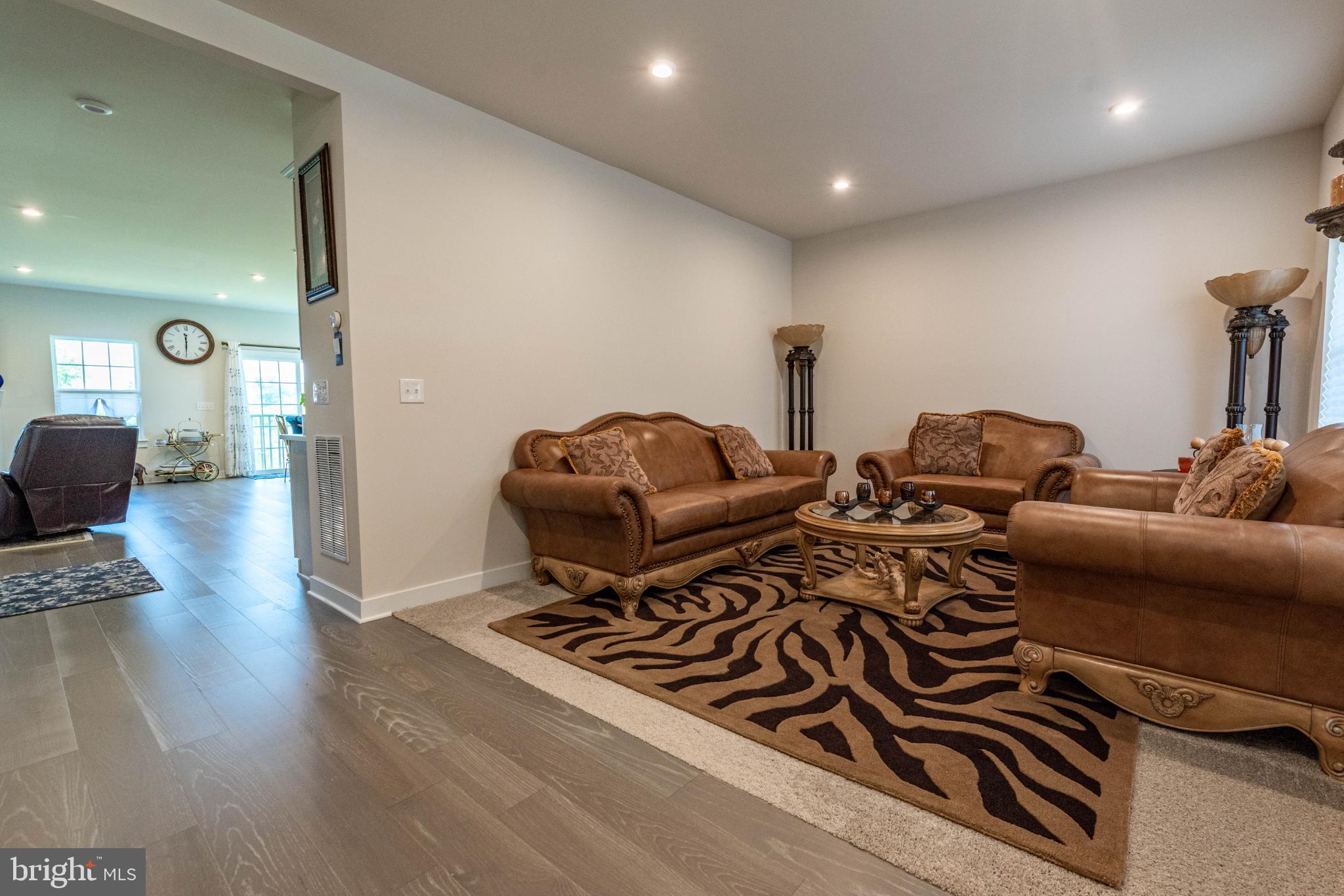 STONE HILL MEADOWS - Residential