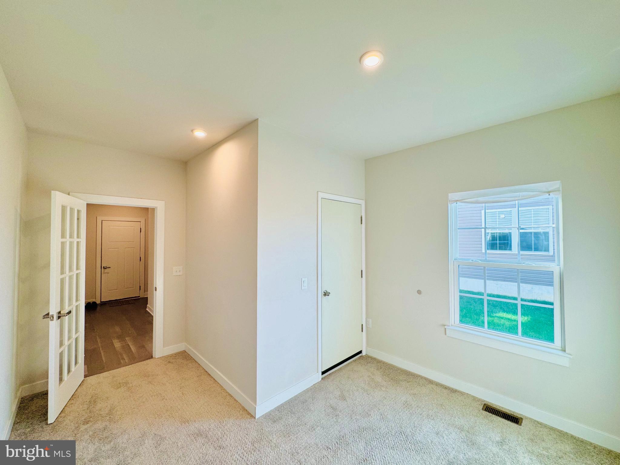 STONE HILL MEADOWS - Residential