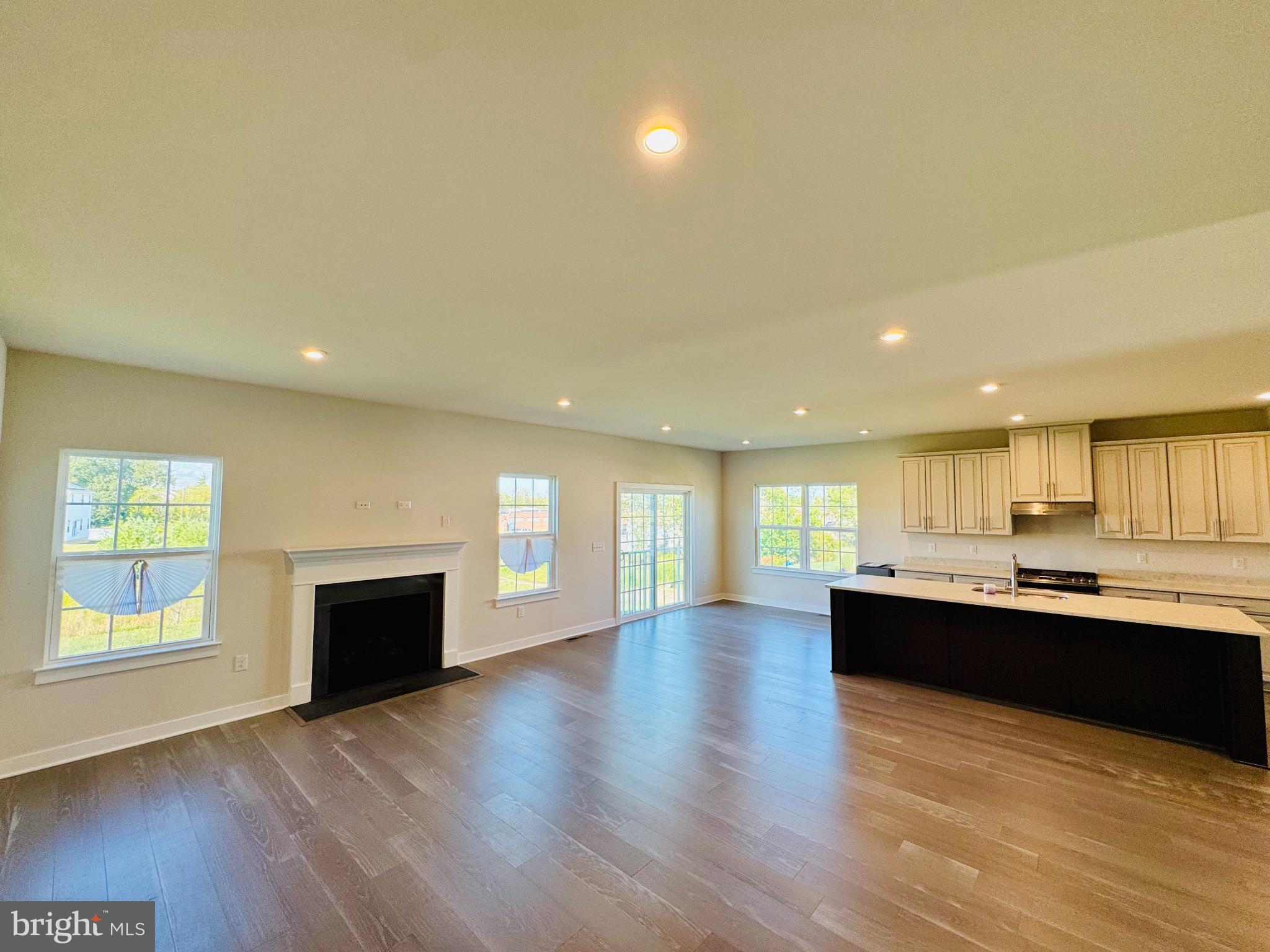 STONE HILL MEADOWS - Residential