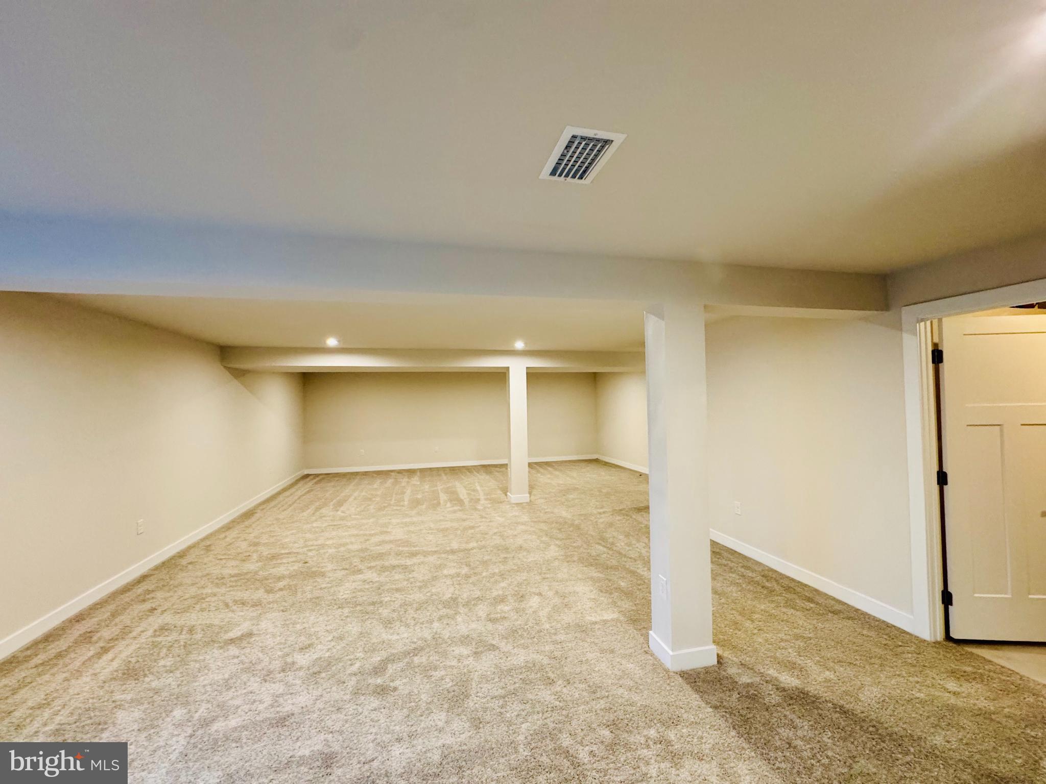 STONE HILL MEADOWS - Residential