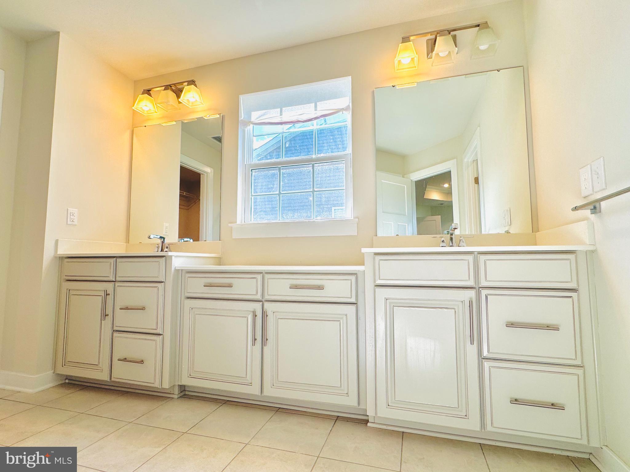 STONE HILL MEADOWS - Residential