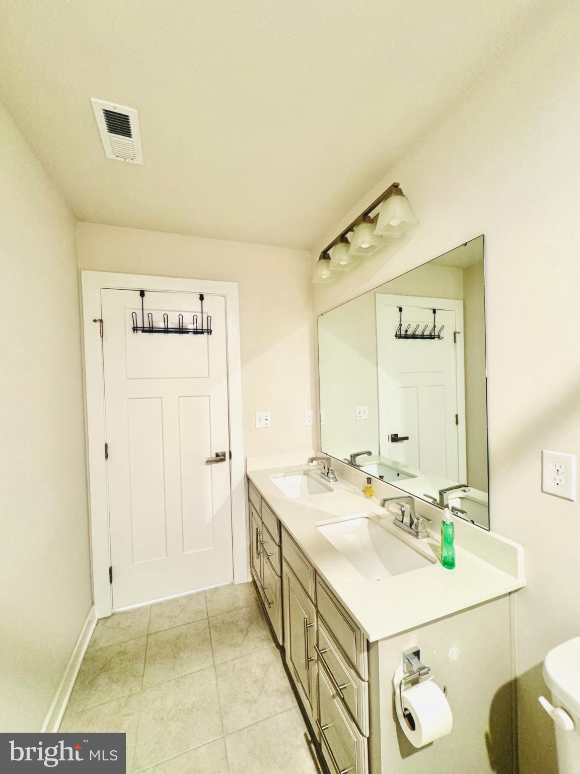 STONE HILL MEADOWS - Residential