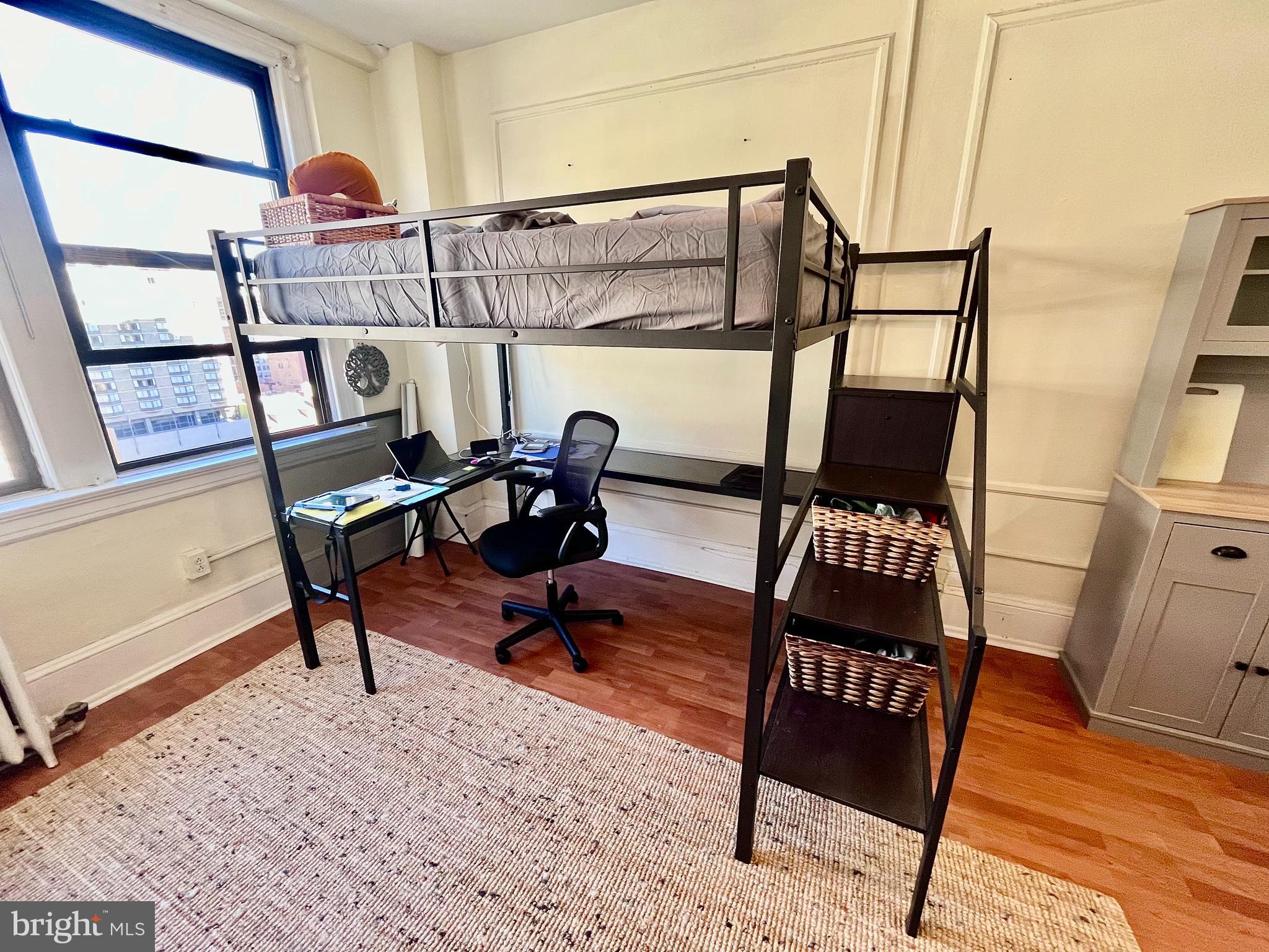 CENTER CITY - Residential Lease