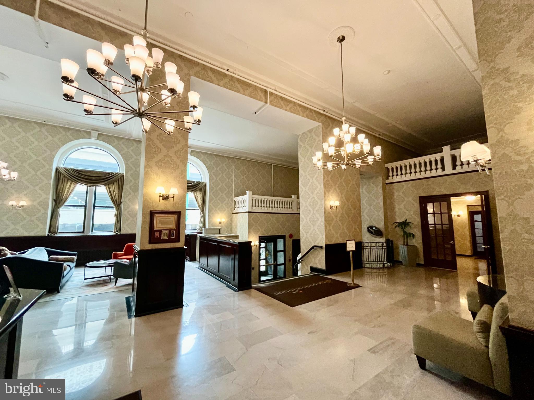 CENTER CITY - Residential Lease