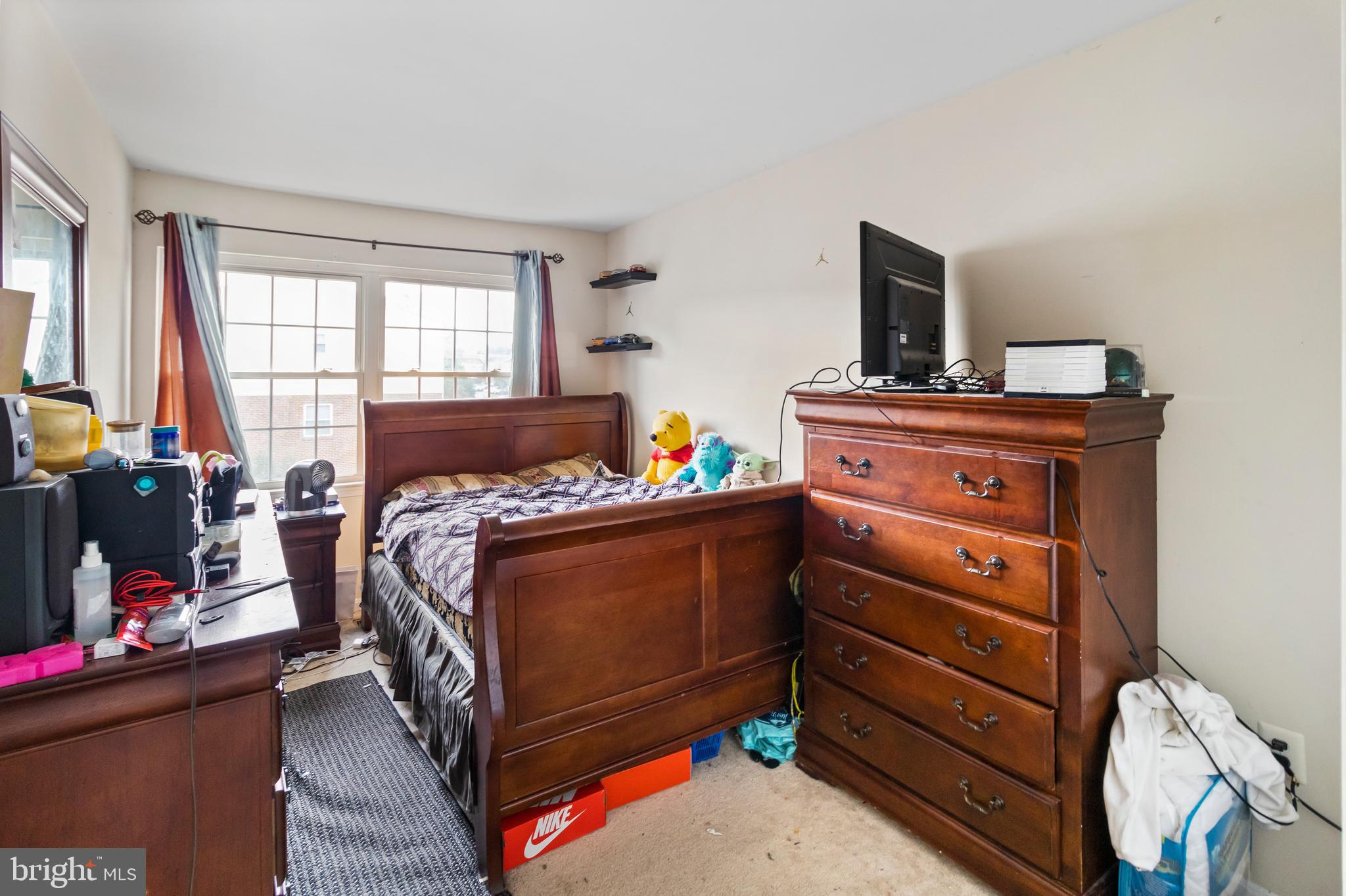 POINT OF WOODS - Residential