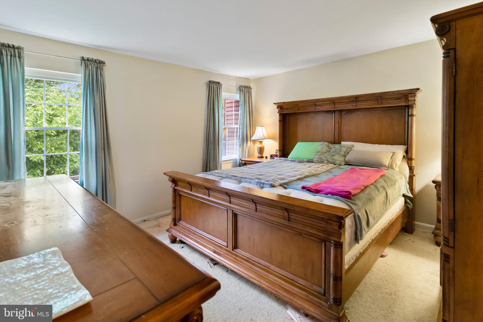 POINT OF WOODS - Residential