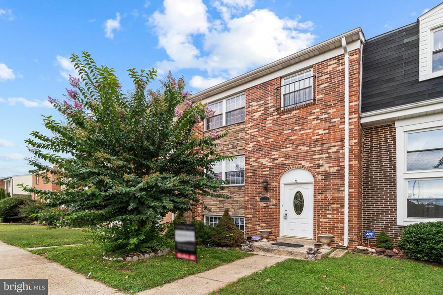 3 Level Townhouse with full finished walk out basement.  Eat in kitchen with granite counter tops and hardwood flooring.  Separate dining area with hardwood floor.  Living Room has hardwood flooring.  Primary bedroom on upper level with primary bath.  2 other bedrooms on upper level.  Basement is walk out to fenced in yard.  Basement has bedroom, full bath, laundry area and recreation room.   This house has great potential but needs a little TLC.