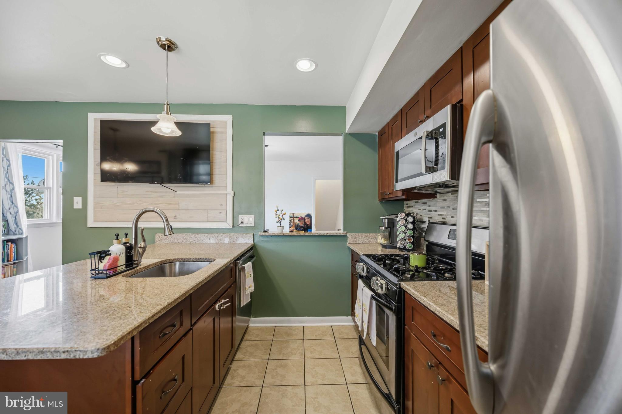 ROXBOROUGH - Residential