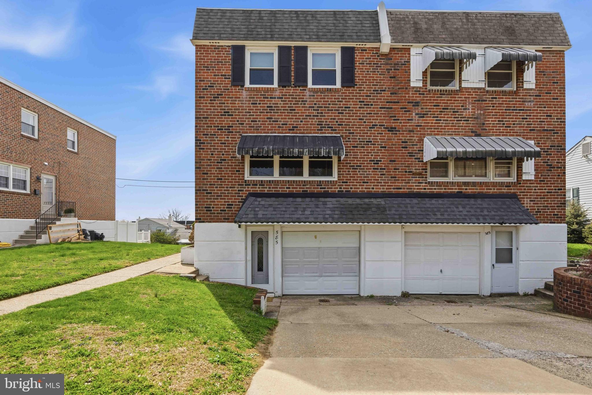 ROXBOROUGH - Residential