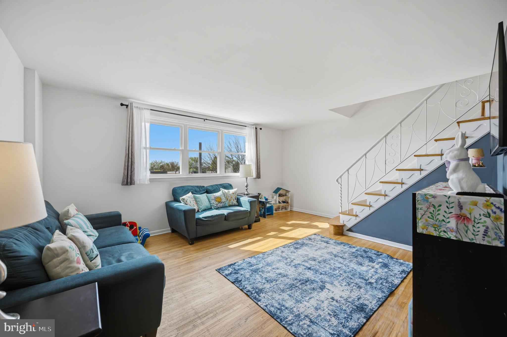 ROXBOROUGH - Residential