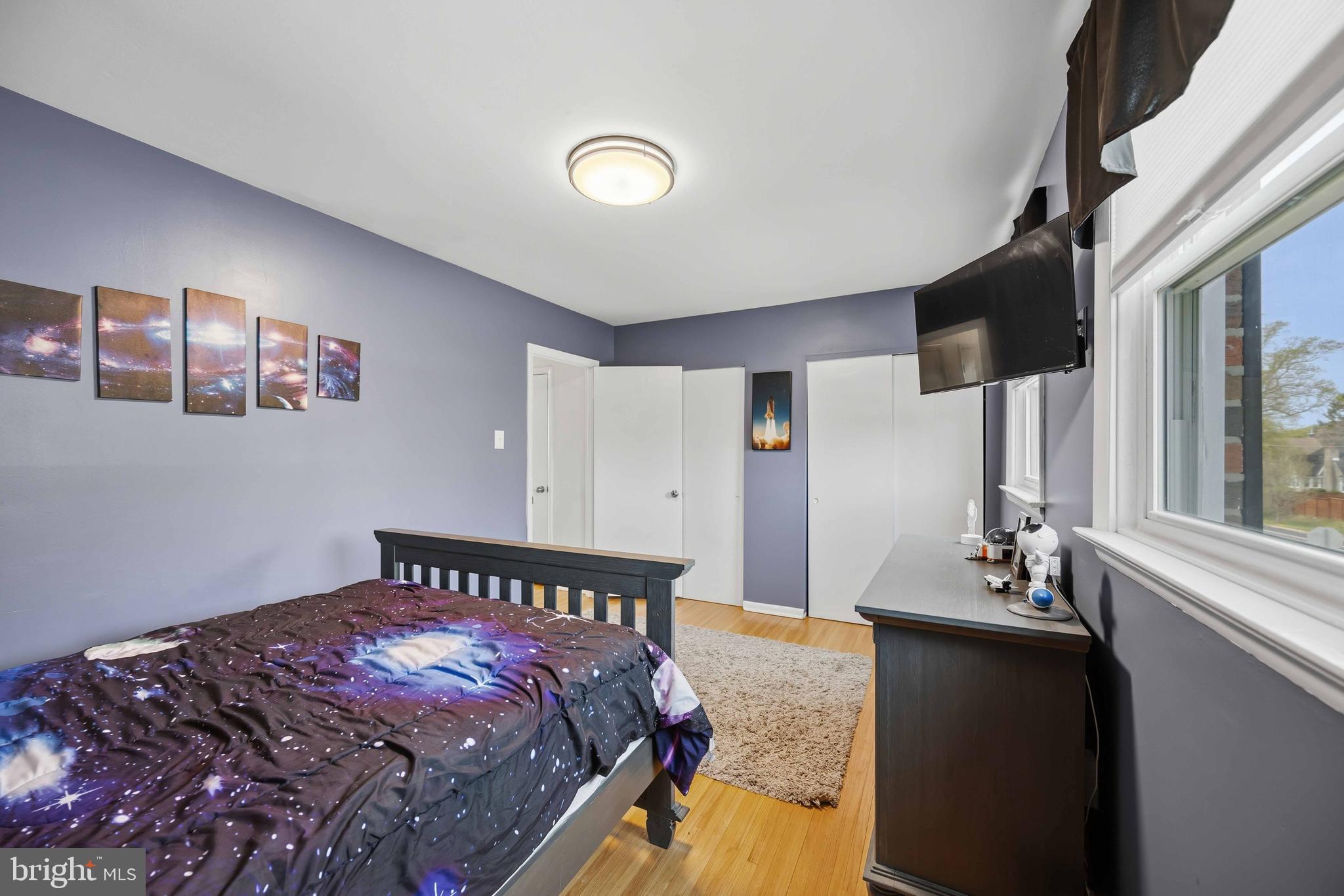 ROXBOROUGH - Residential