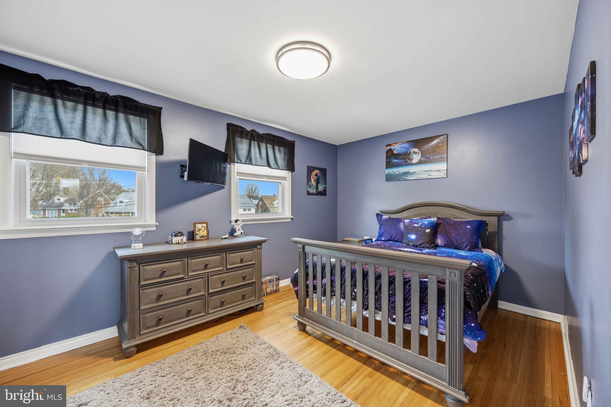 ROXBOROUGH - Residential