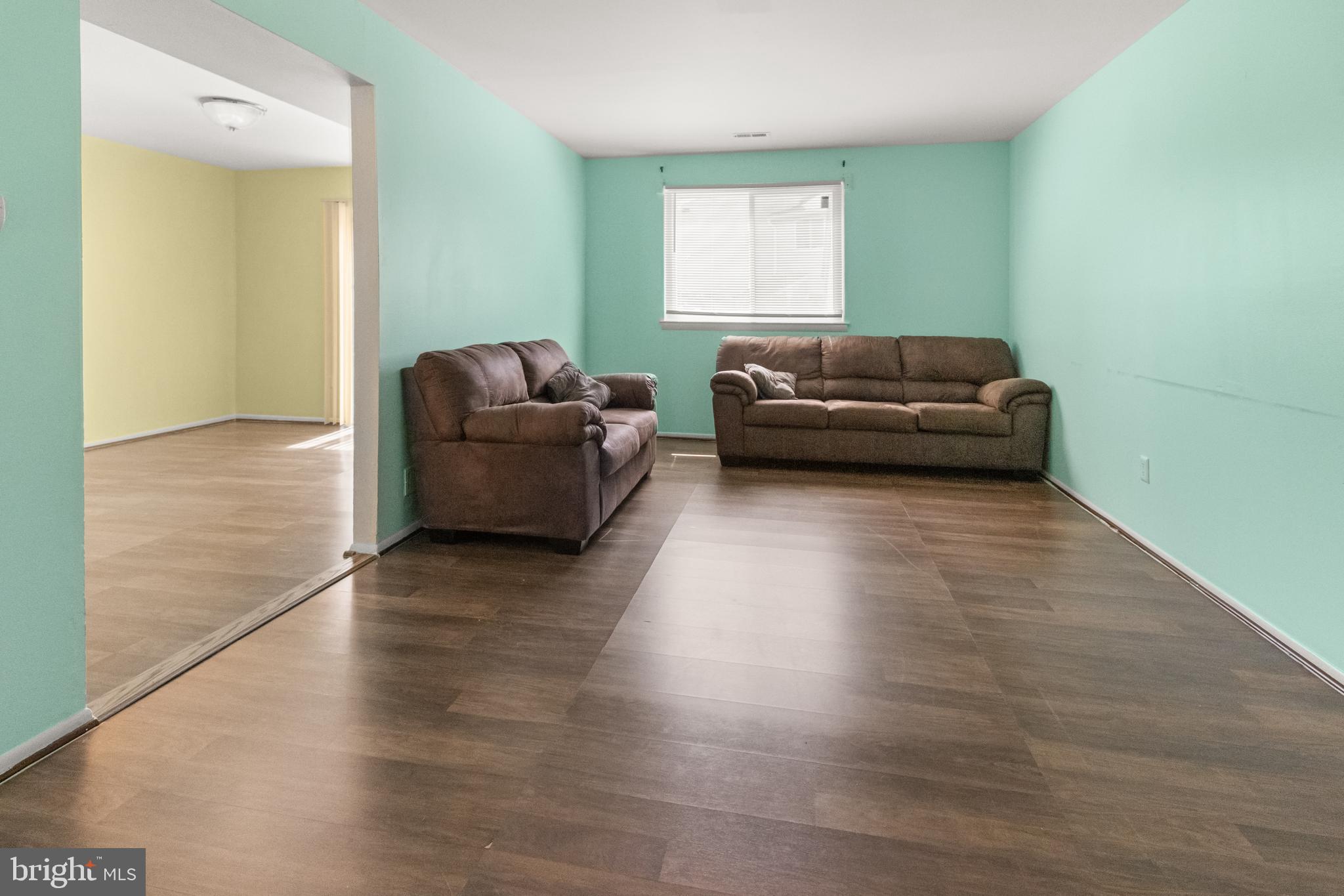 1102 MASON RUN