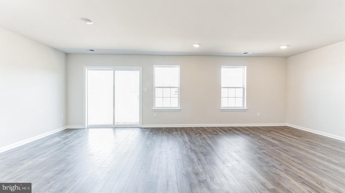 POTTSGROVE HUNT - Residential