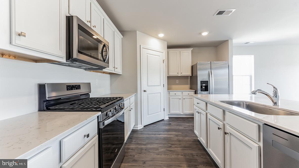 POTTSGROVE HUNT - Residential