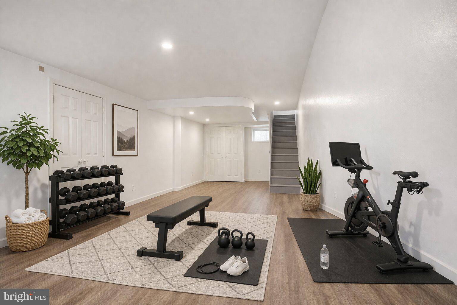 MAYFAIR - Residential