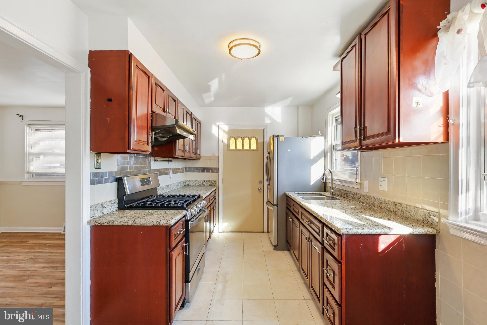 MAYFAIR - Residential