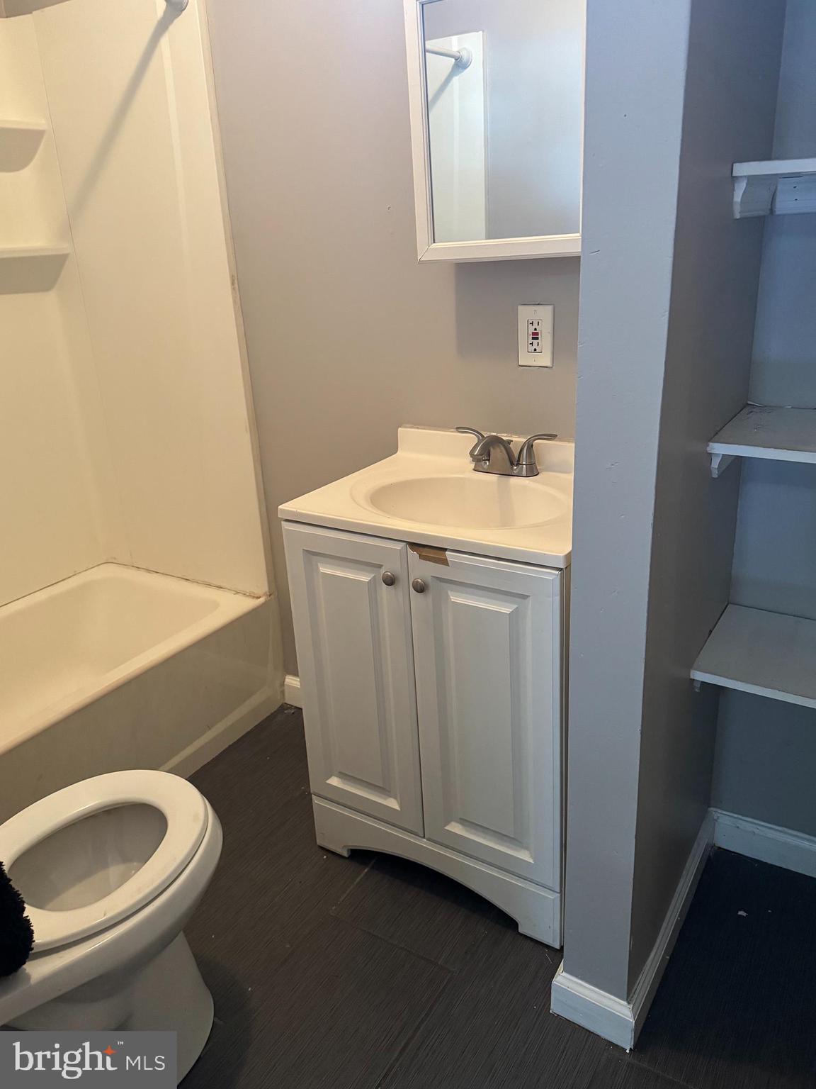 KENSINGTON - Residential