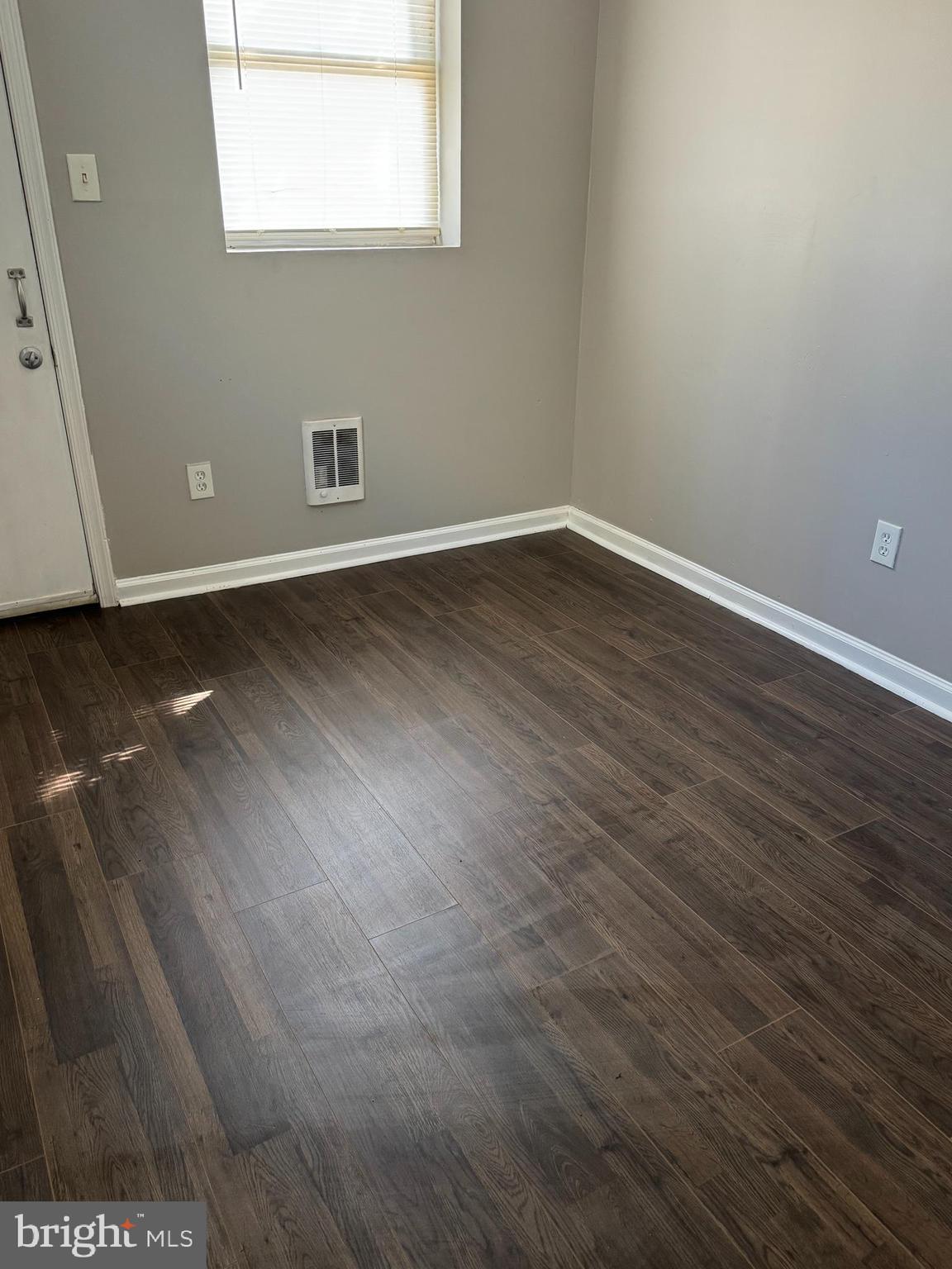 KENSINGTON - Residential