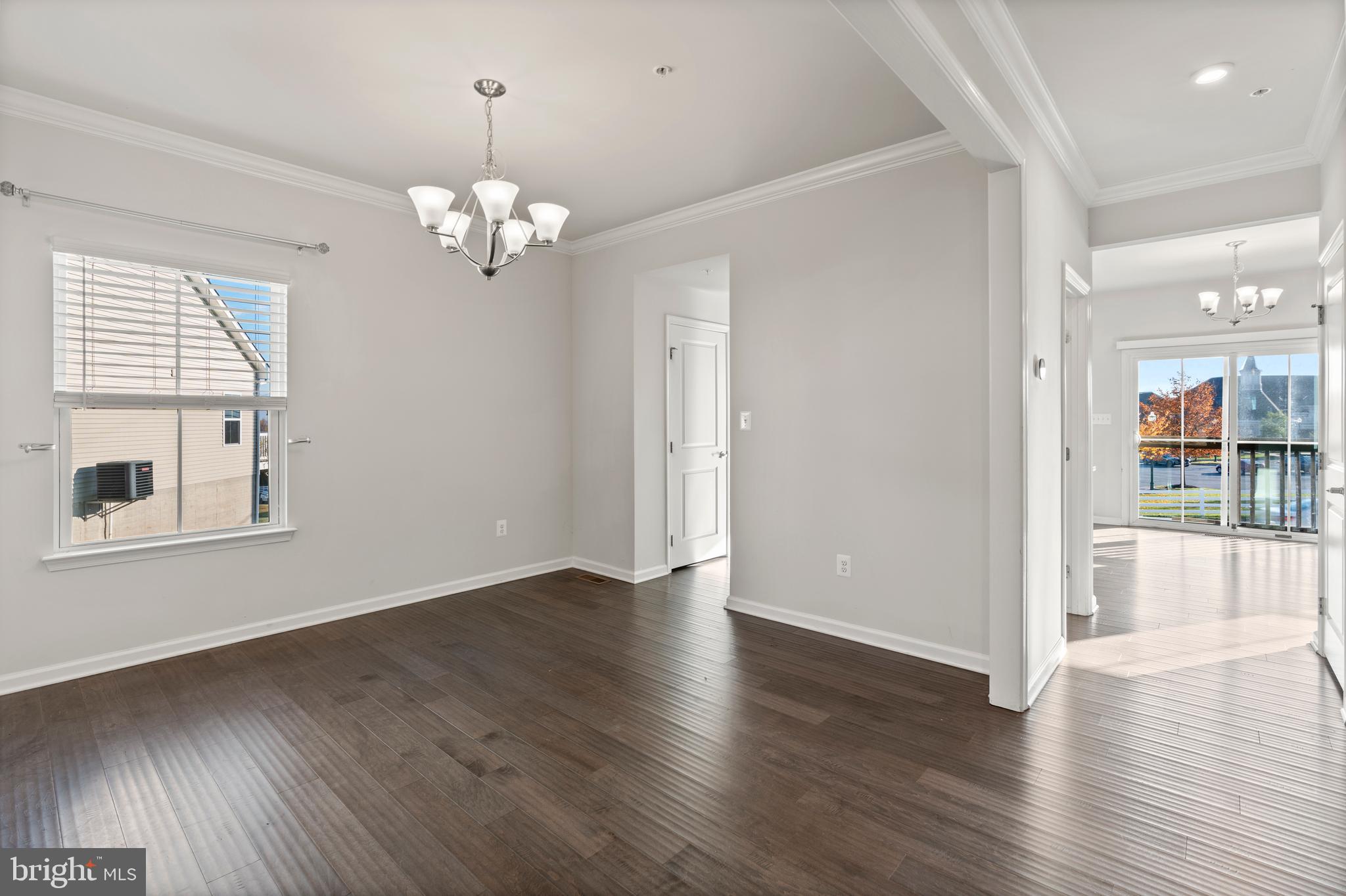 SCENIC MANOR - Residential