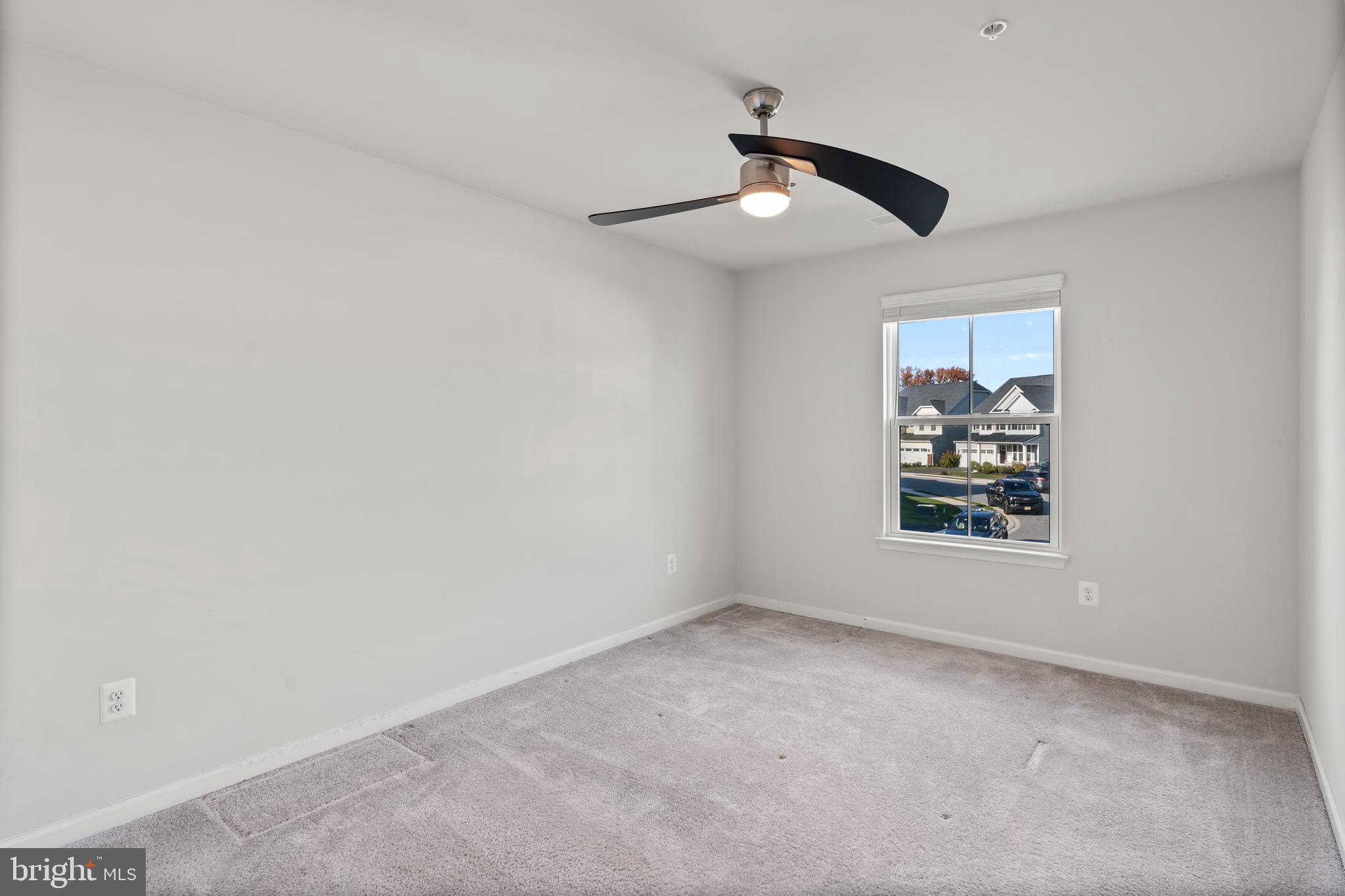 SCENIC MANOR - Residential