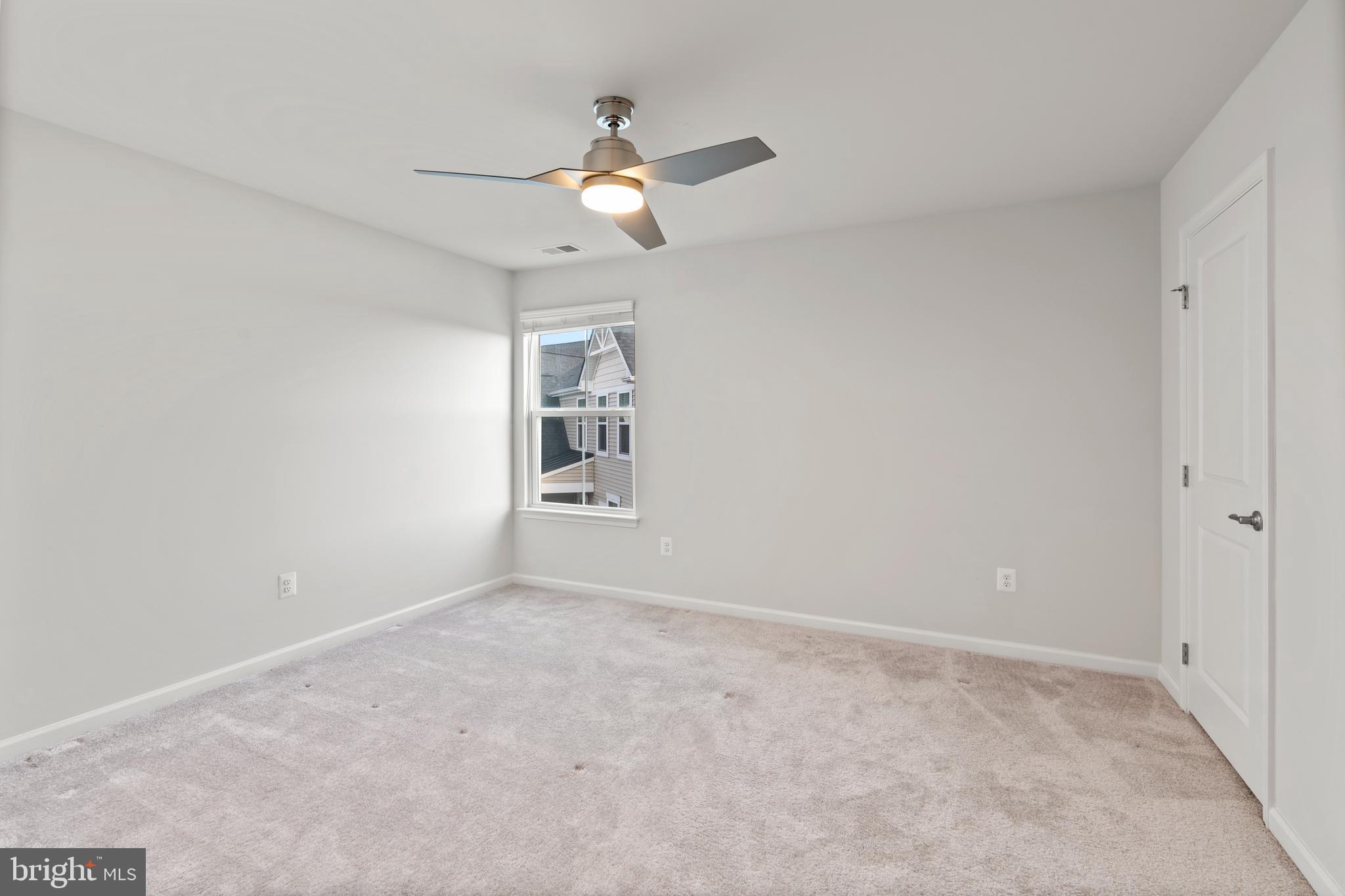 SCENIC MANOR - Residential